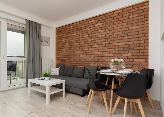 Rondo Wiatraczna Apartment With Parking By Noclegi Renters