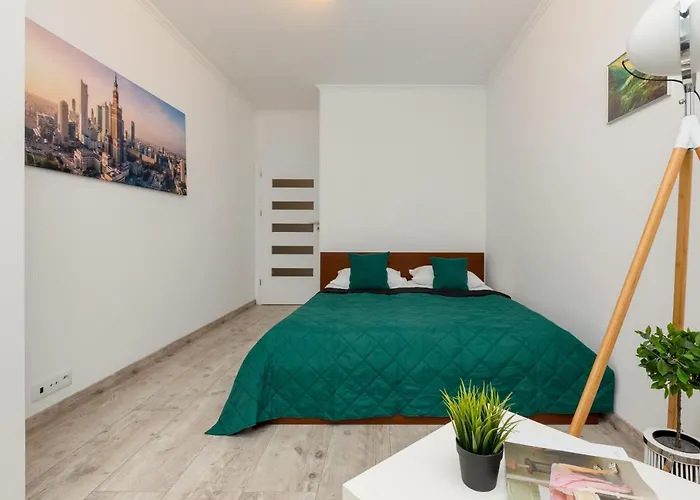 Rondo Wiatraczna Apartment With Parking By Noclegi Renters