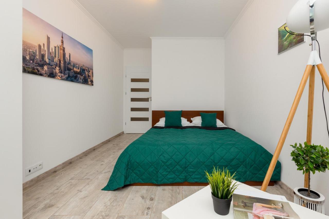 Apartment Rondo Wiatraczna With Parking By Renters *