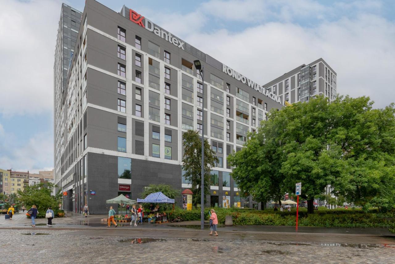 Apartment Rondo Wiatraczna With Parking By Renters Warsaw